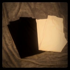 Lot 2 pair women's capris leggings